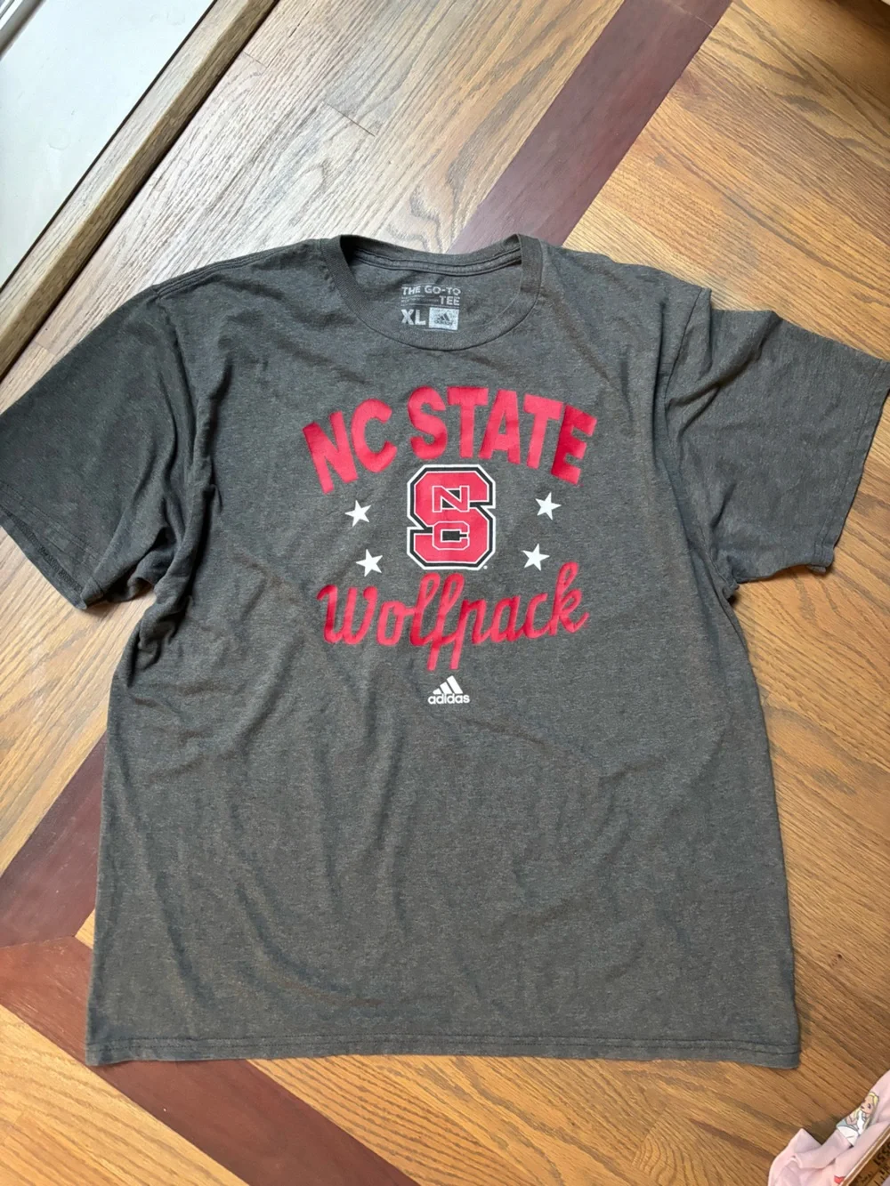 Adidas NC State Wolfpack T Shirt XL Gray Red NCAA College Tee NCSU Wolfpack